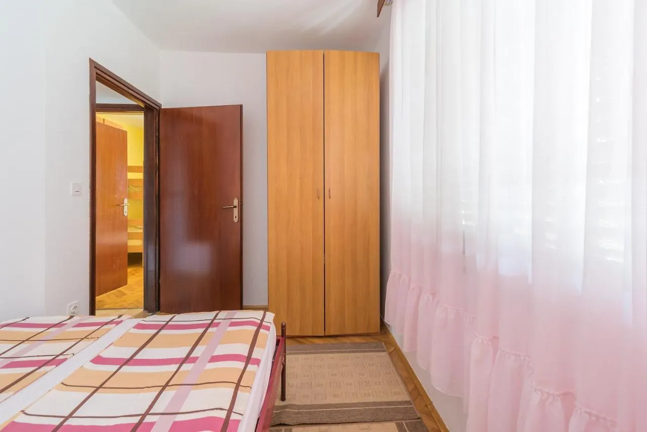 Belvedere Apartments Krk Town Croazia